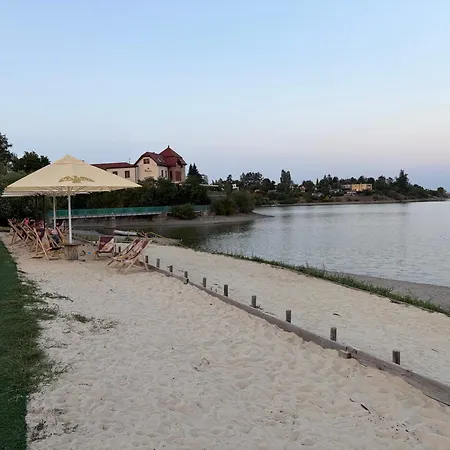 Karavan U Prehrady Luxe tent